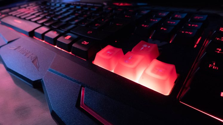 Stinger FX 80 MEGAKIT - Teclado 03