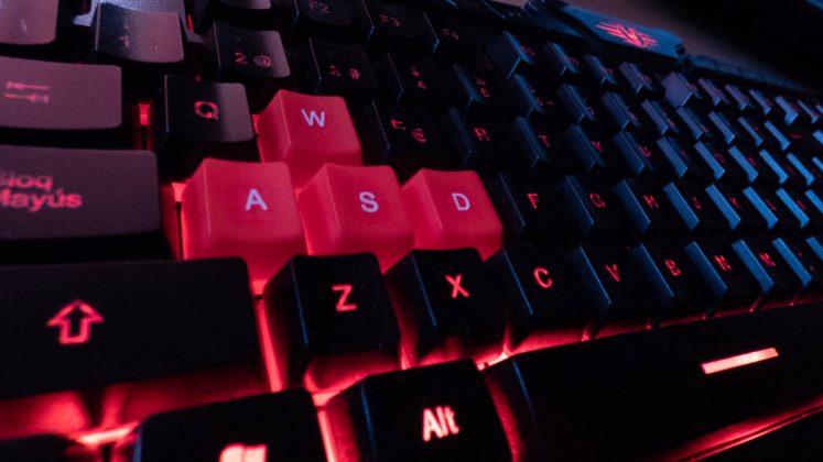 Stinger FX 80 MEGAKIT - Teclado 02